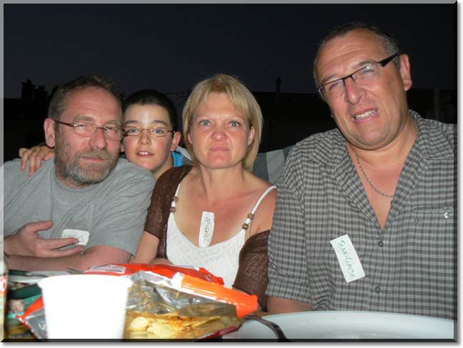 2010-06-26-ATTON-REPAS DE QUARTIER-060.jpg
